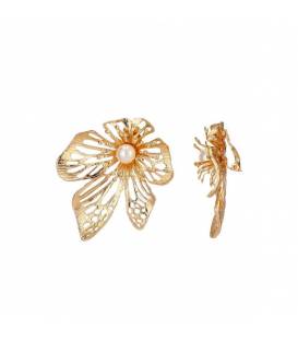 Oorclips | Goudkleurige bloem oorclips met parel | Statement oorbellen zonder gaatjes