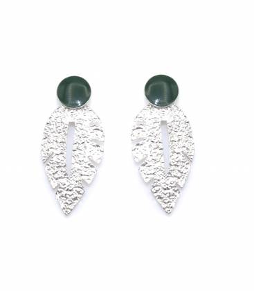 Oorclips | Zilverkleurige oorclips met groen detail | Groene oorclips zonder gaatjes