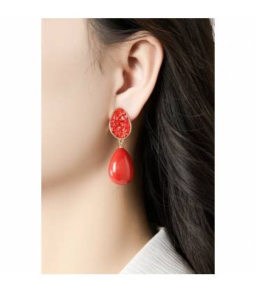Oorclips | Rood met druppelvorm | Goudkleurig accent