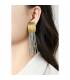 Oorclips | Grijze strengen en gouden accenten | Lang design