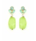 Oorclips met mintgroene kraal en turquoise accenten